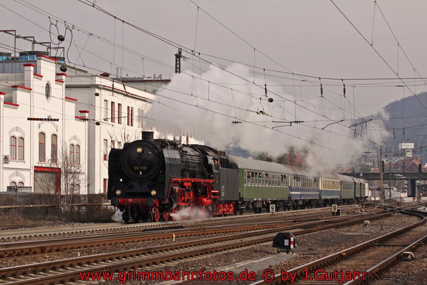 01 118 "Main Neckar Express"